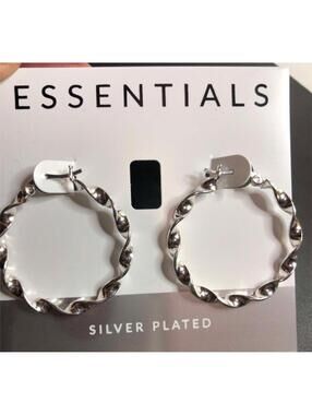 4116  Essentials Silver plated Twisted hoop earrings New $40